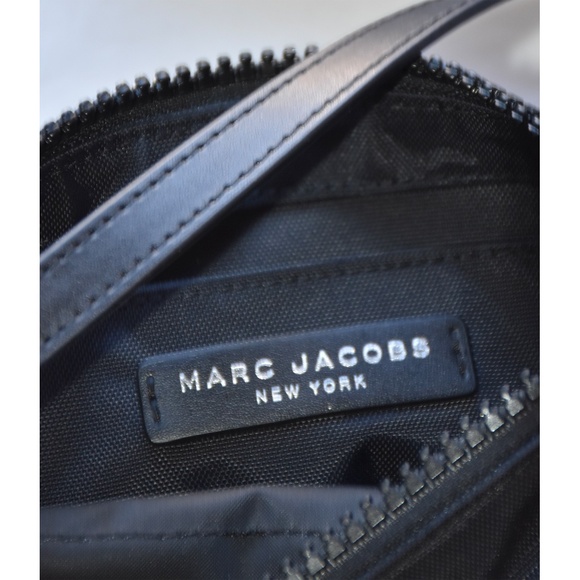 MARK JACOBS NEW BIKER NORTH SOUTH BLACK NYLON CROSSBODY BAG - Picture 9 of 9